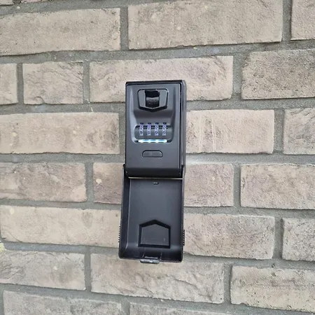 Appartement Luxsuite Still Und Komfort 2 Balkon Elektrogrill Tischfussball Tv-75 Zoll